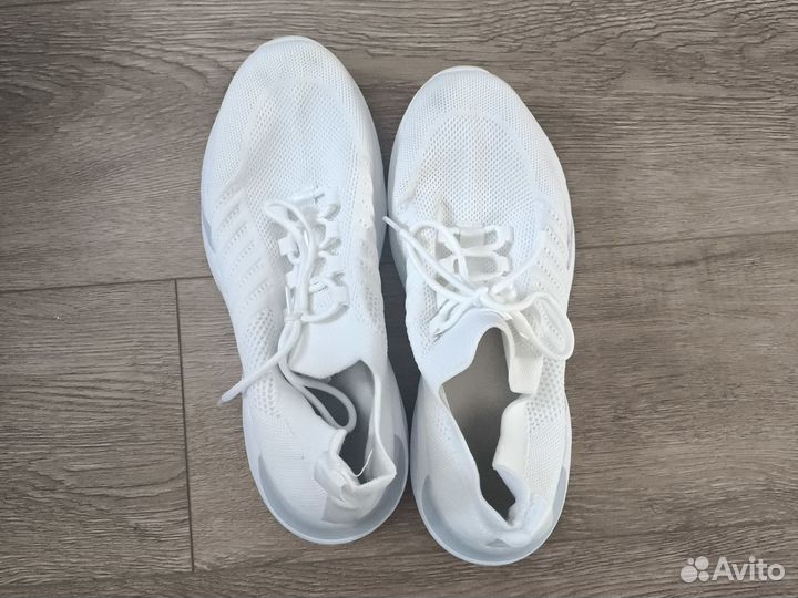 Кроссовки мужские 43 размера