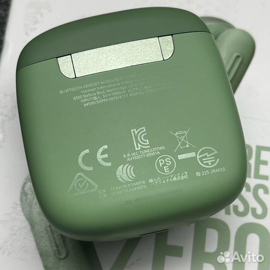 Беспроводные наушники JBL Tune 220 TWS зеленые б/у