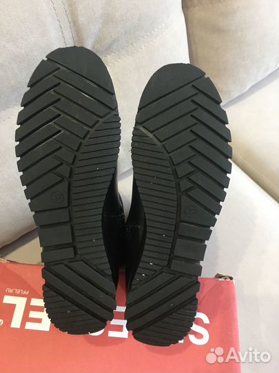 Сапоги для девочки,фирма Лель