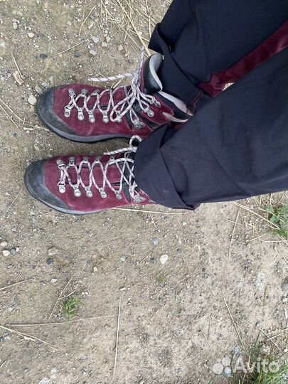Треккинговые ботинки asolo и стельки sidas