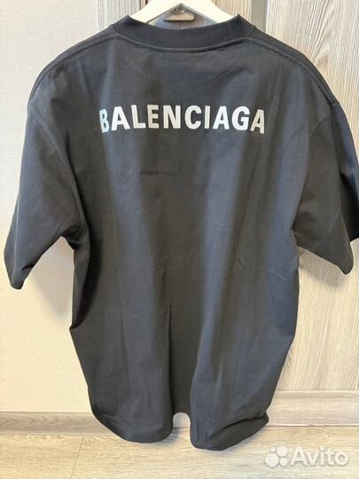 Футболка Balenciaga