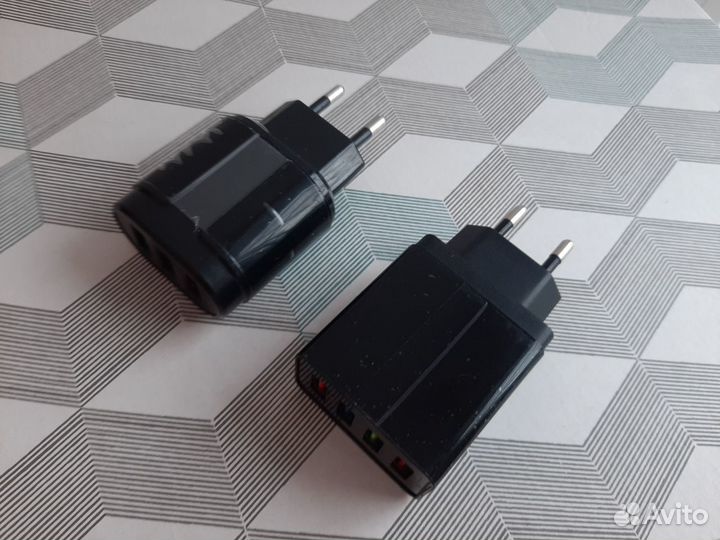 Новое зарядное устройство,неск.разъемов