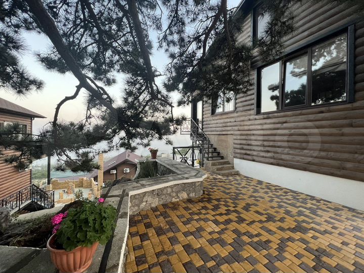 Дом 80 м² на участке 1 сот.