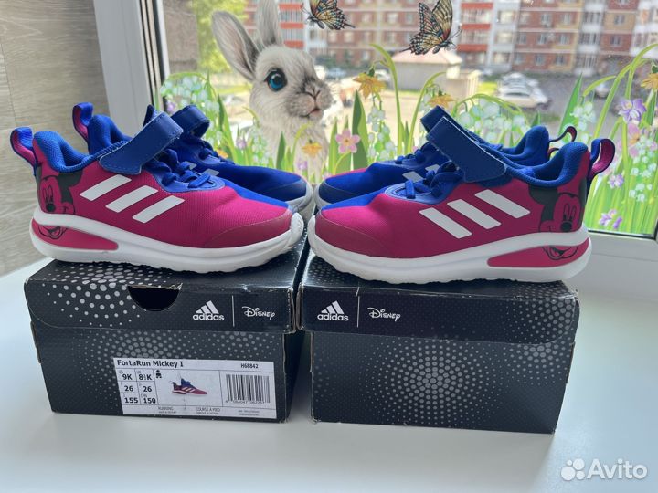 Кроссовки adidas 26