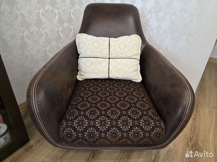 Кресло премиум класса на хром. ножке