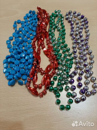 Елочные украшения, бусы