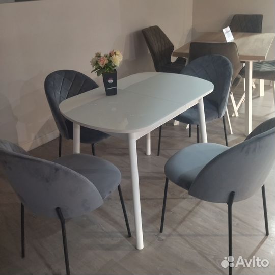 Стулья кухонные мягкие новые 4шт