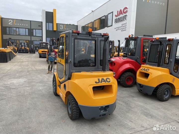 Вилочный погрузчик JAC CPCD35, 2023