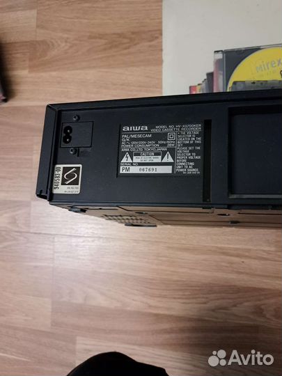 Видеомагнитофон aiwa