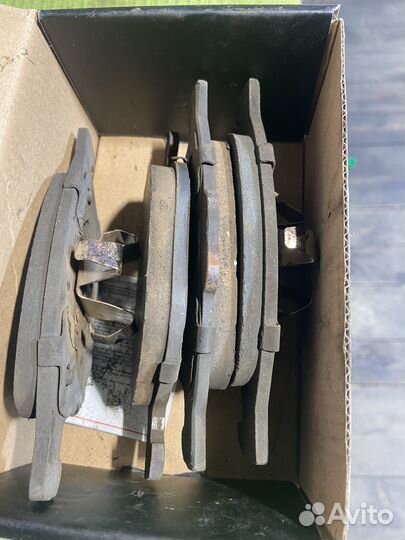 Тормозные диски и колодки