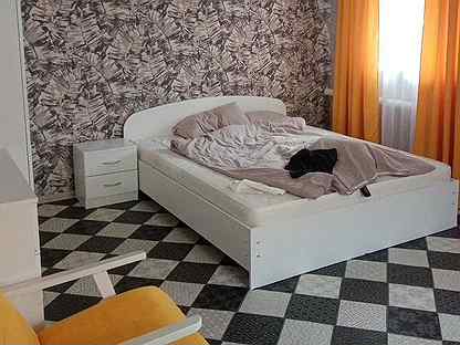 Кровать Хлоя белая с матрасом двуспальная