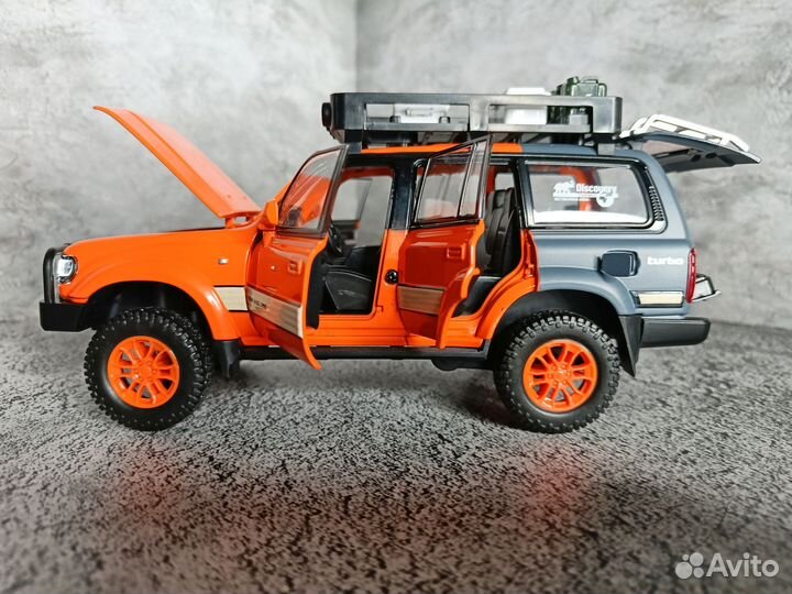 Металлическая Модель Toyota Land Cruiser 80