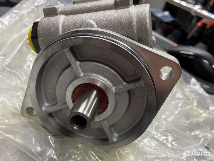 Насос гура vw LT 28-35 2001-2006г 2,8tdi