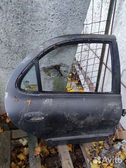 Задняя правая дверь Hyundai elantra 1995-2000