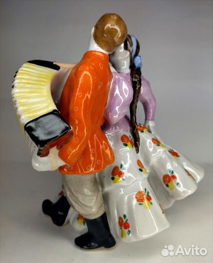 Статуэтка Уральская Кадриль Дулево 1962 год