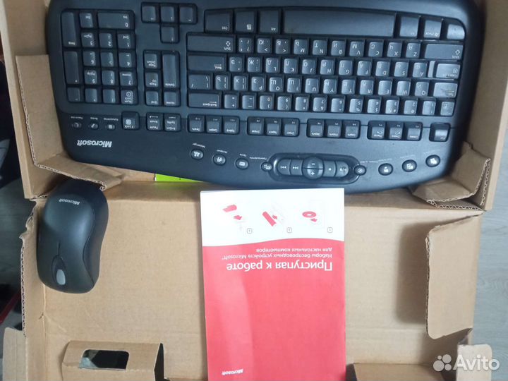 Беспроводная клавиатура и мышь microsoft