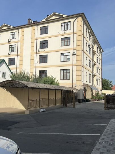 Машиноместо, 16 м²
