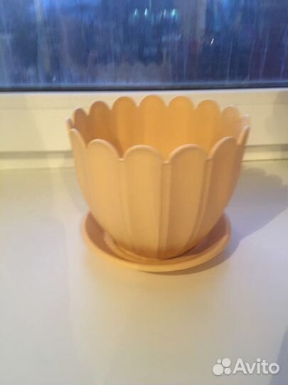 Горшки под цветы большие и маленькие