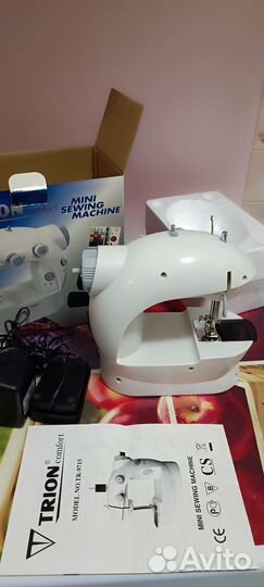 Мини швейная машинка