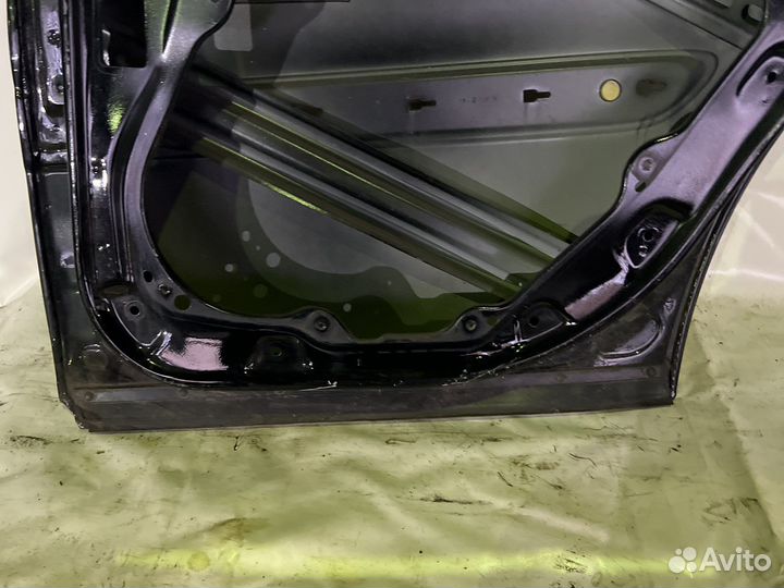Задняя правая дверь Мерседес мл 164