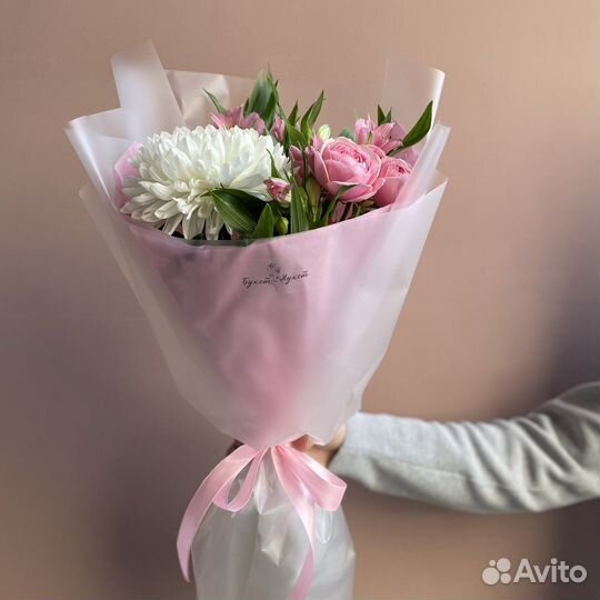 Букет цветов «Марсель» (Роза кустовая пионовидная)