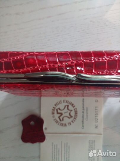 Портмоне женское Новое кожа лаковая Италия