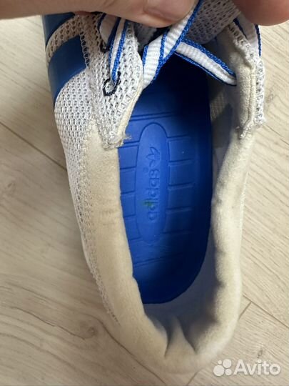 Кроссовки adidas