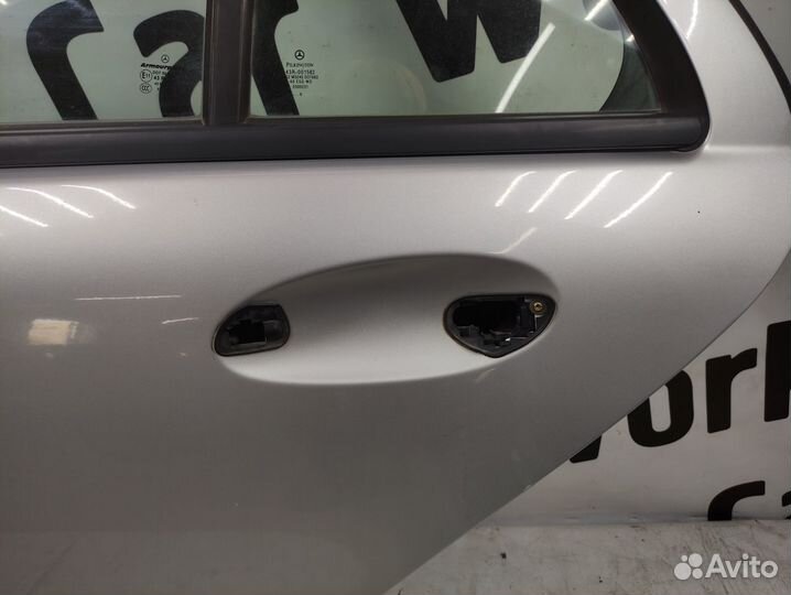 Задняя левая дверь Мерседес C203