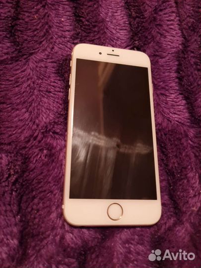 Телефон iPhone 6