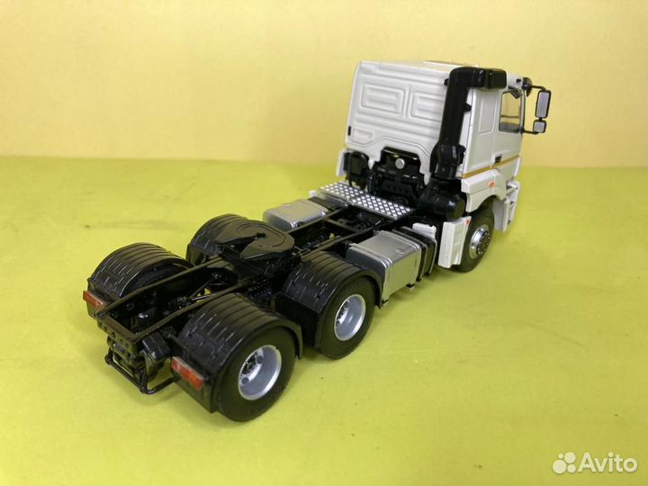 Модель Камаз 65206 в масштабе 1/43