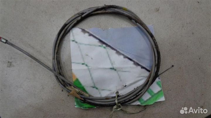 Трос лючка бензобака Mitsubishi Pajero, Montero 2