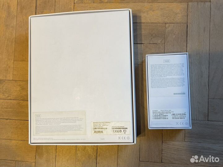 Коробка от iPad model A1219 и iPhone 5