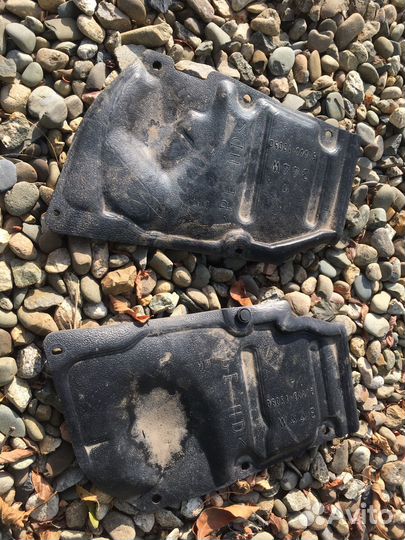 Toyota corolla 150 2010 пыльник двигателя лев прав