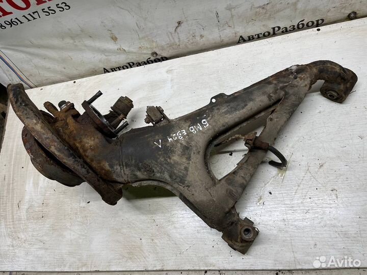 Задний кулак правый всборе bmw e34 бмв