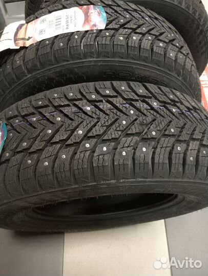 Nokian Tyres Hakkapeliitta 10p SUV 215/65 R16 102T