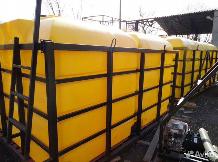 Ёмкости пластиковые в кассетах транспортировочные