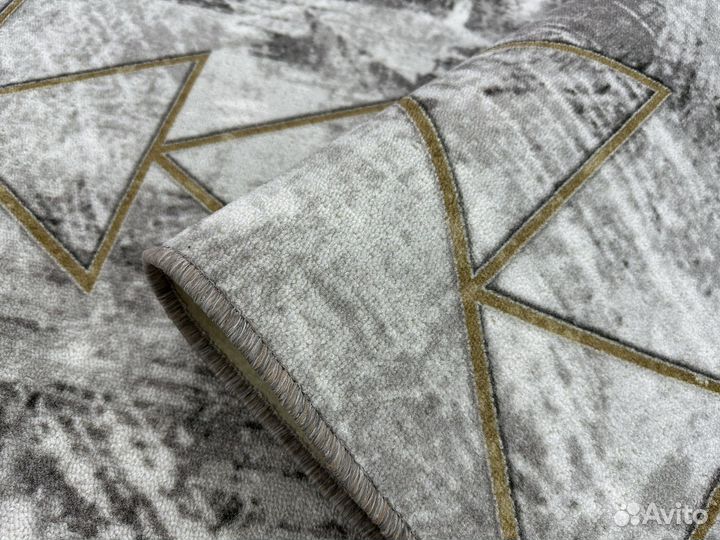 Палас 2.5 х 3м новый