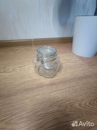 Стеклянные баночки с крышкой