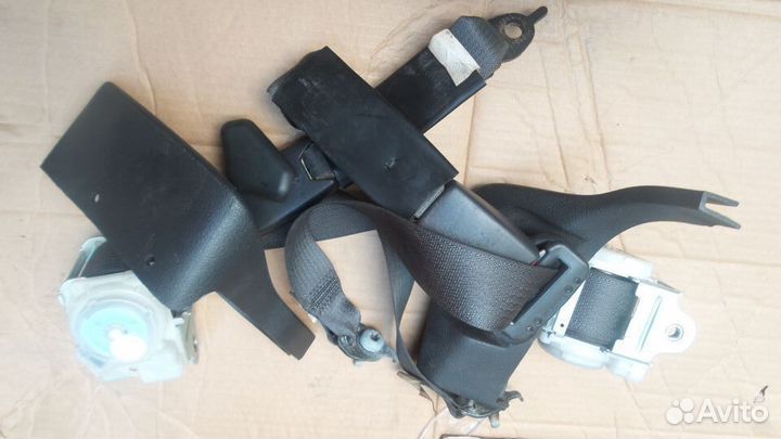 Ремни безопасности задние комплект для mustang 5