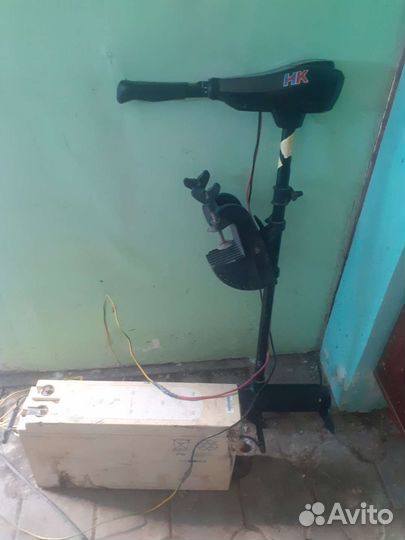 Лодочный электро мотор