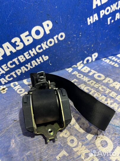 Передний левый ремень безопасности Ford Focus 1