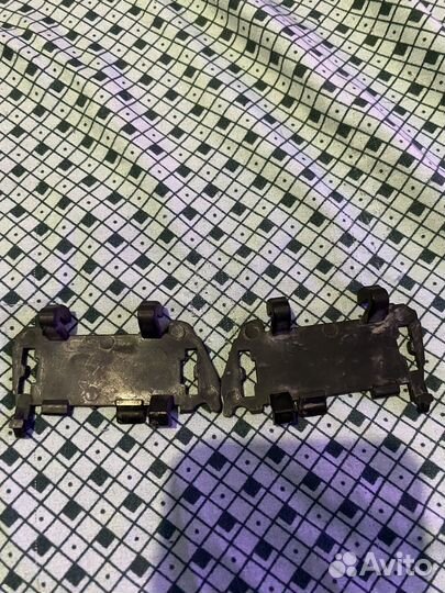 Кронштейны крышки омывателя фар BMW E60