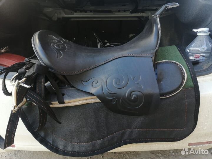 Седло для лошади