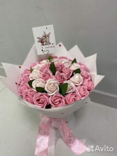 Букет из 31 розы в наличии