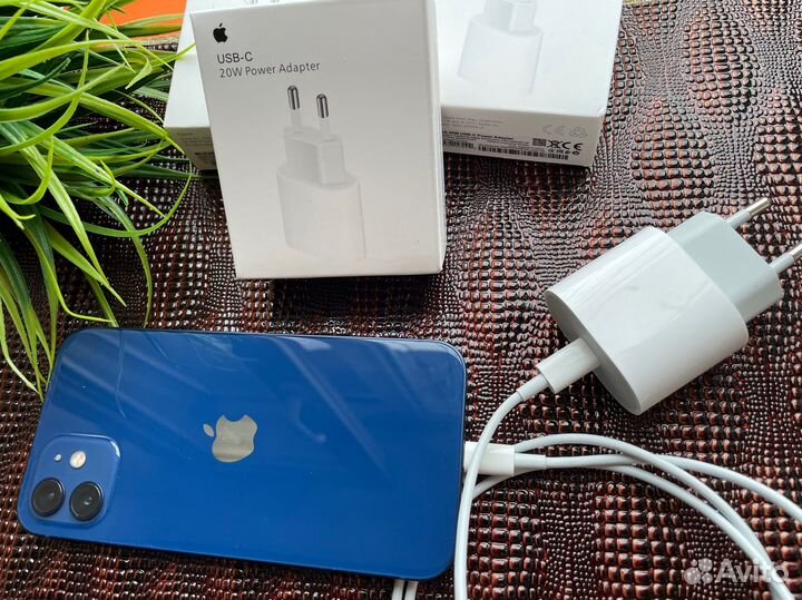 Зарядка на iPhone 20w