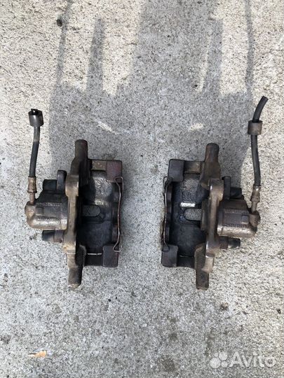 Суппорт передний Volkswagen Sharan 1