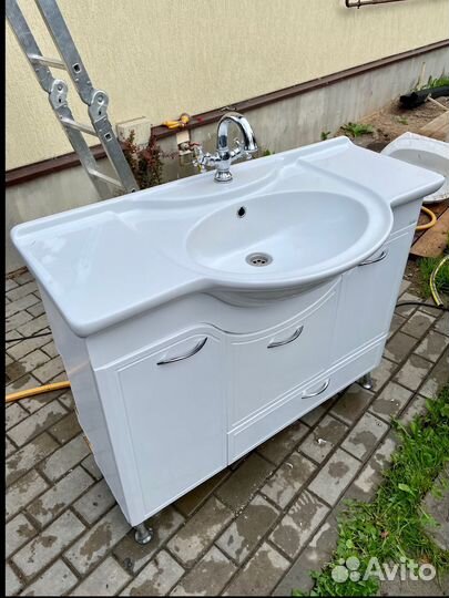 Мебель для ванной бу