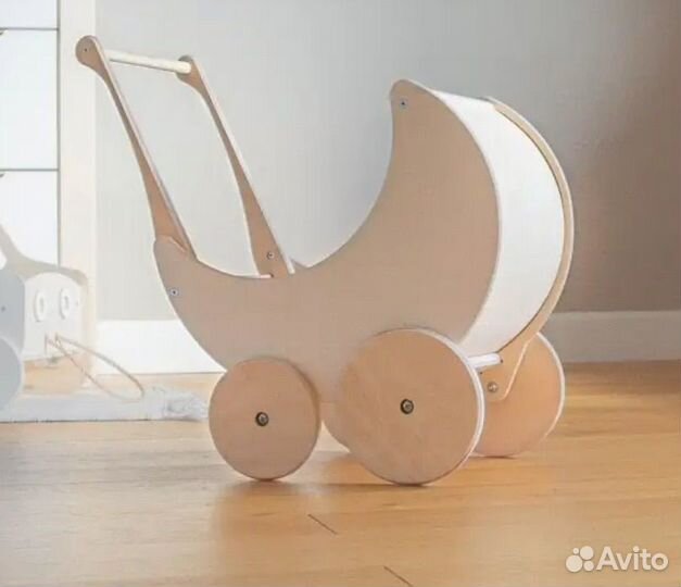 Коляска для кукол