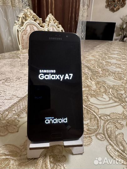 Samsung Galaxy A7 (2017) SM-A720F/DS, 3/32 ГБ