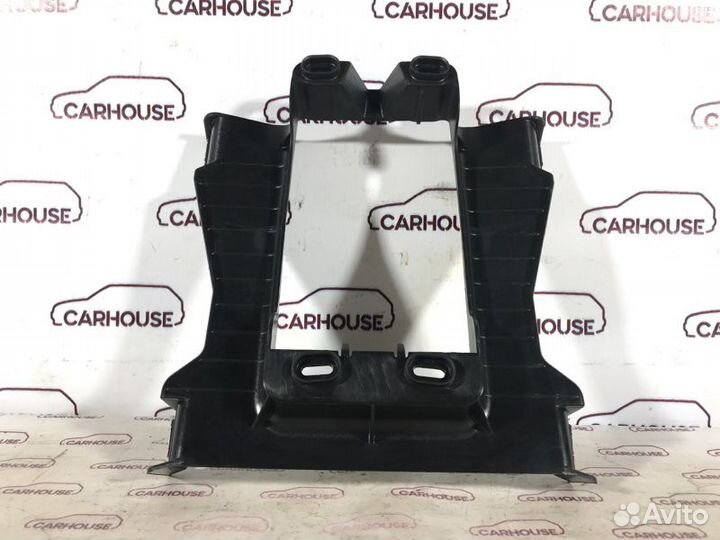 Кронштейн Volkswagen Touareg NF 3.0 casa 2011